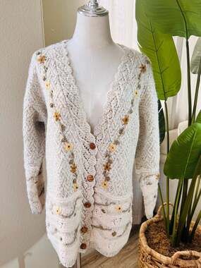 Vintage Casual Ellements Floral Embroidered  Cardigan Sweater